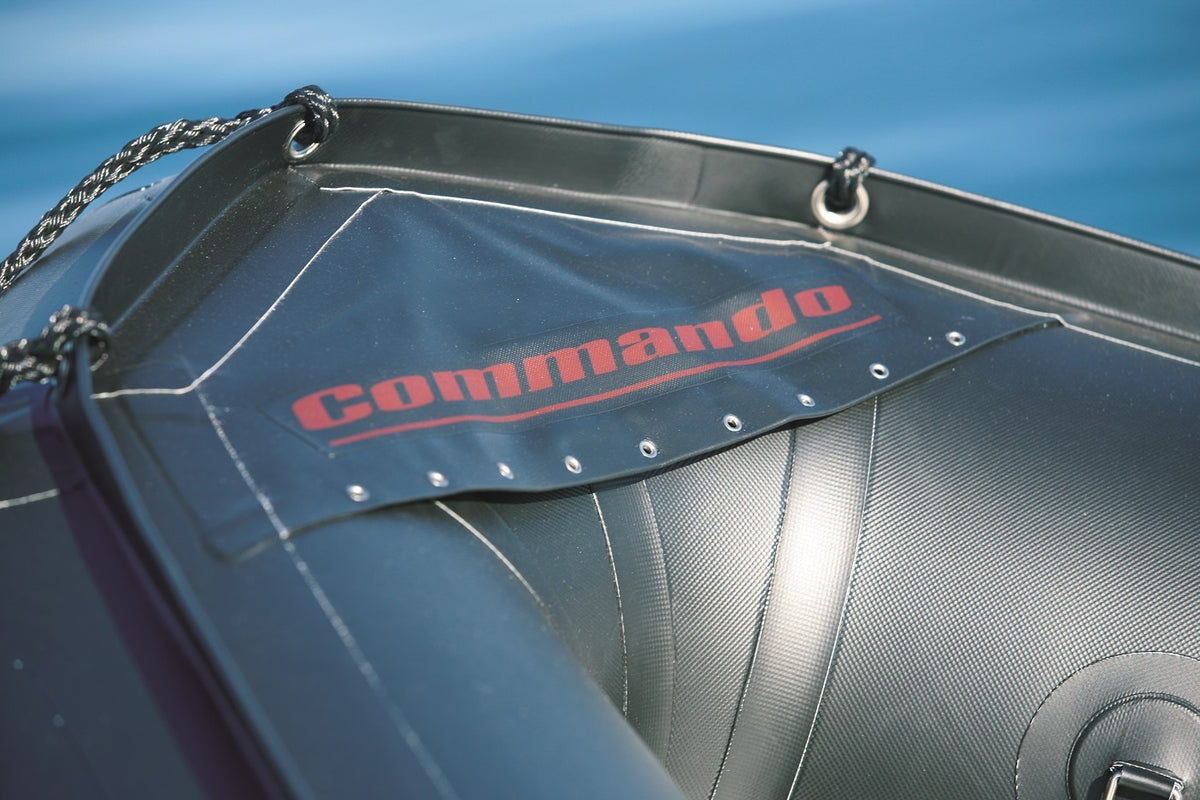 Bombard Commando C4 - rubberboot met aluminium vlonderdelen deelbare houten kiel